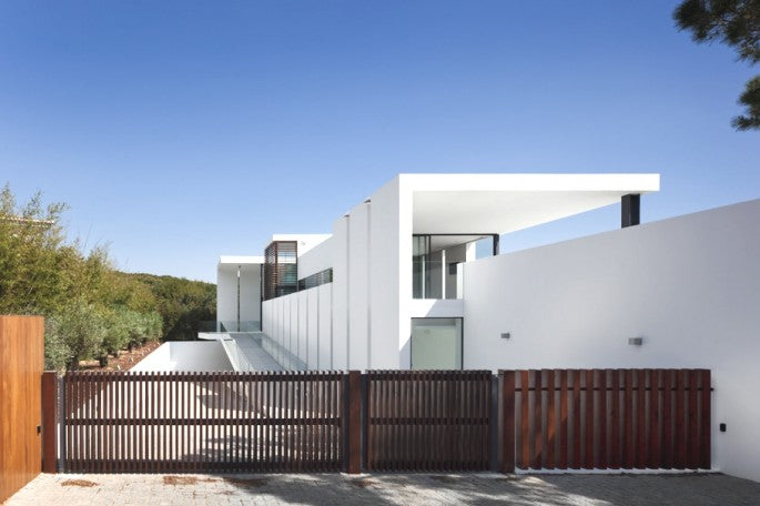 Clean, Crisp & Contemporary Casa Vale Do Lobo, Portugal