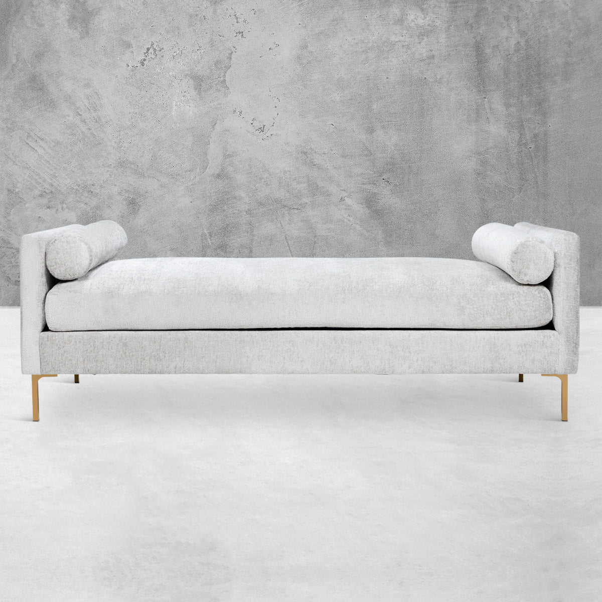 Simple Chaise in Velour